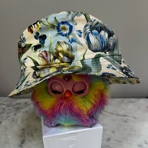 New Burberry Floral Kids Bucket Hat - Multicolor 4-6 Y